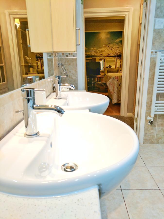 Glendevon House Hotel Бромлі Екстер'єр фото